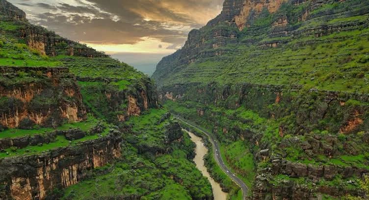 کاور طبیعتگردی در کردستان: ماجراجویی در دل کوهستانها