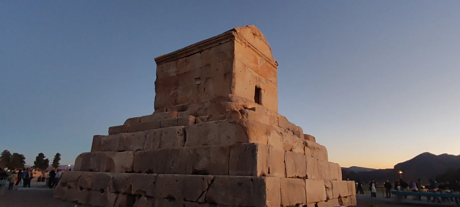 کاور شیرازگردی